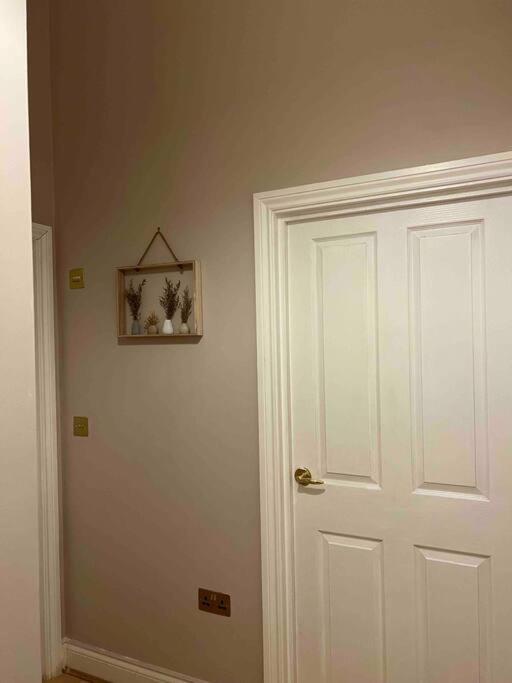 Victorian Stay In Ocean Village Southampton Esterno foto