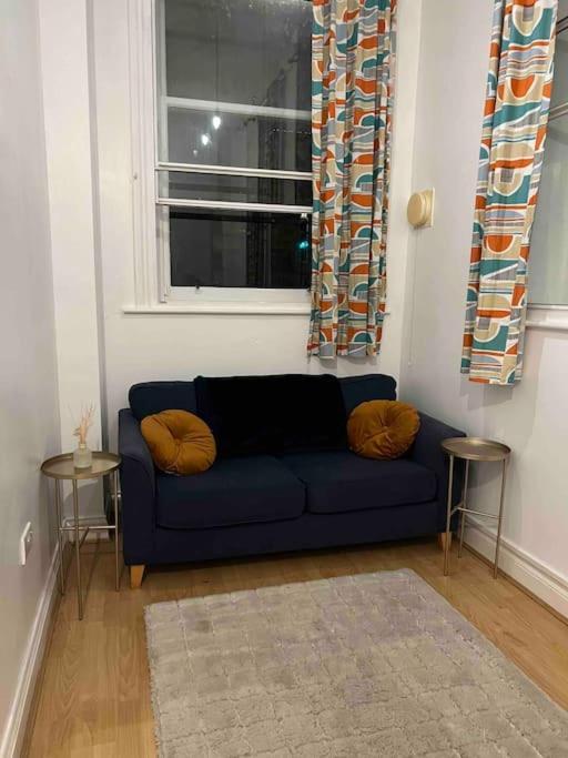 Victorian Stay In Ocean Village Southampton Esterno foto
